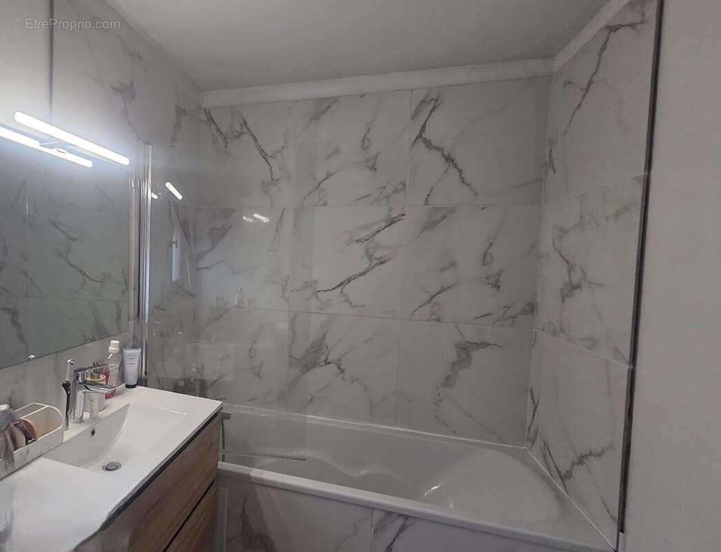 A vendre Montauban (82) centre ville appartement T2 avec stationnement - photo 3