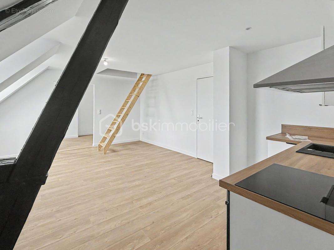 Hyper-centre d’amiens – grand t1 bis de 52 m² au 3e et dernier étage – vue cathédrale et tour perret - photo 6