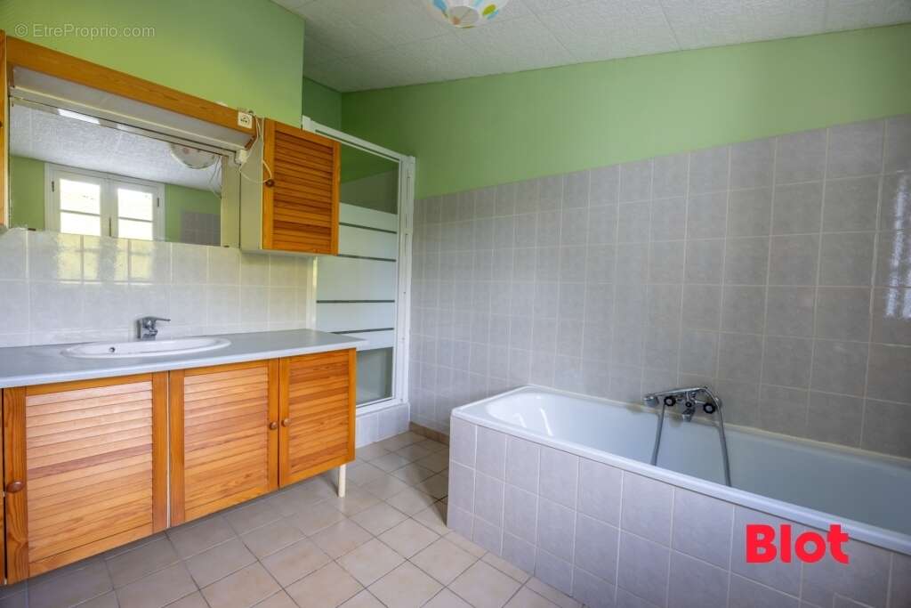 Maison à LE MINIHIC-SUR-RANCE