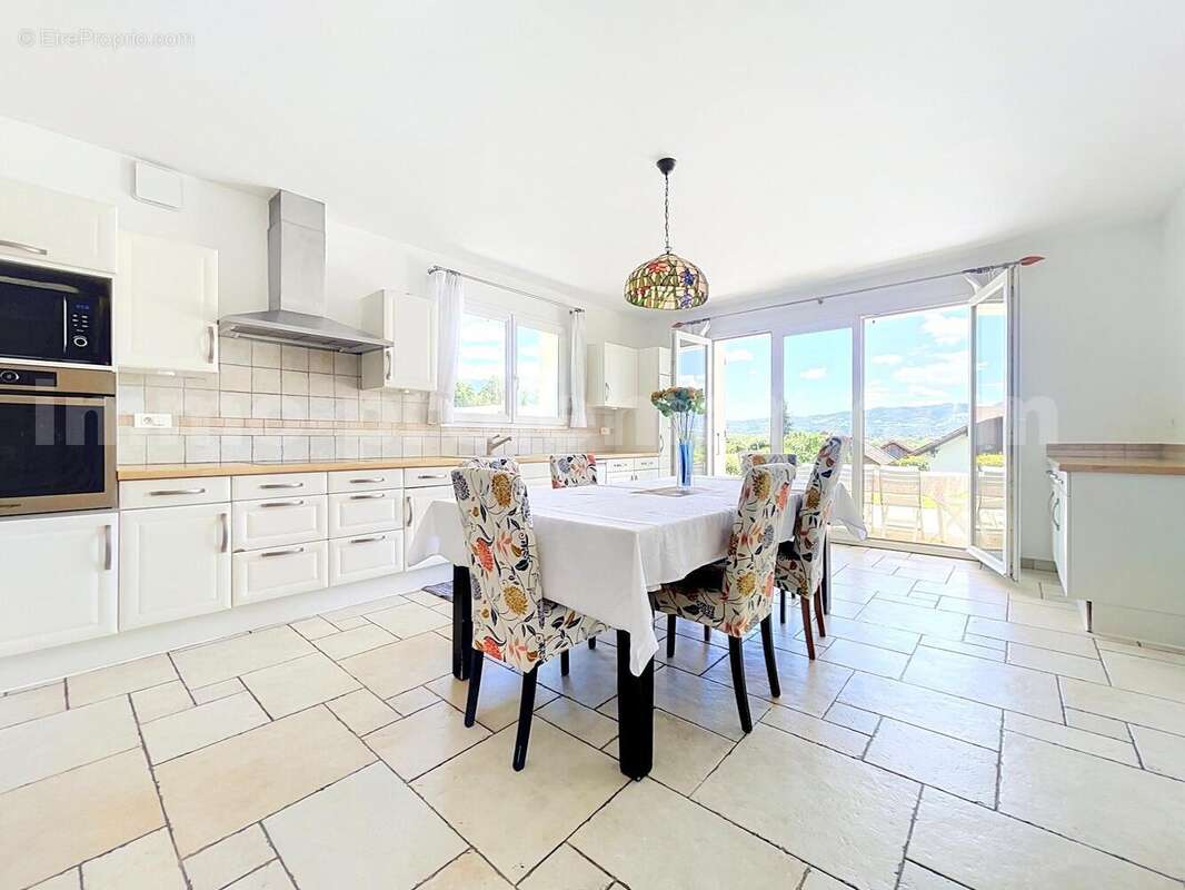 Maison 205 m² à Contamine-Sur-Arve  - photo 9