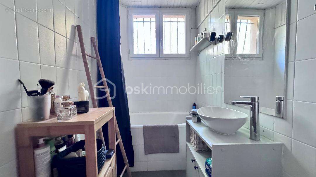 Achat Maison de 119m 4 chambres avec jardin arboré de 1390m²  La Celle (83170) - photo 12