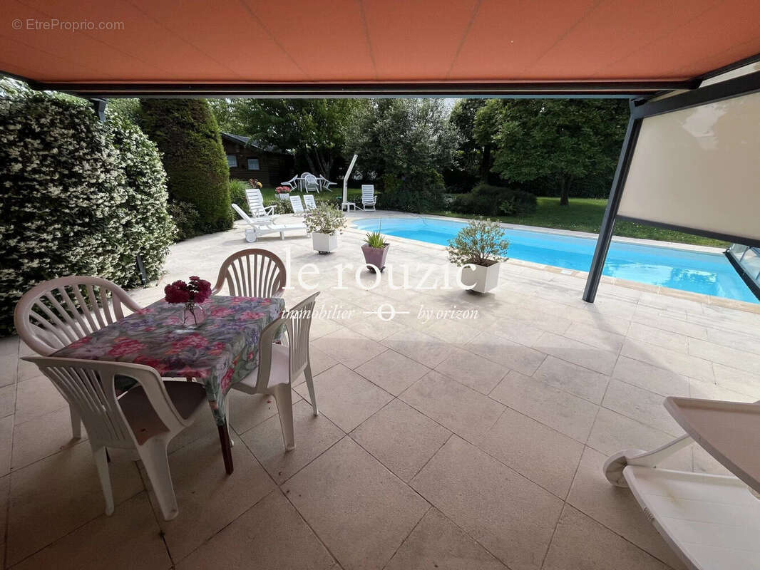Maison 140 m² à Saint-Ave  - photo 7