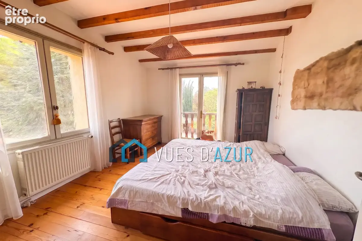 Maison 99 pièces 140 m² à vendre à Le Rouret (06650) - photo 8