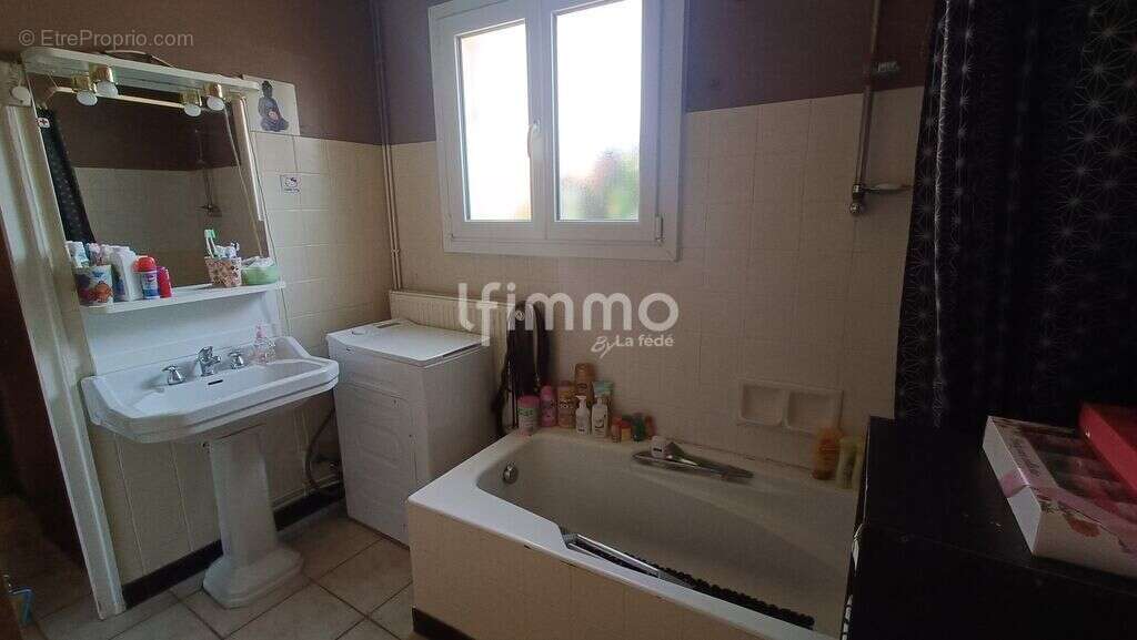 Maison avec dépendances donnant sur jardin bucolique – Proche Pr - photo 8