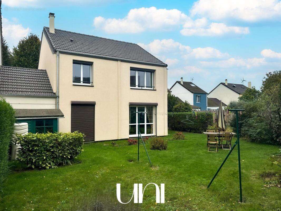 Maison à HEROUVILLE-SAINT-CLAIR