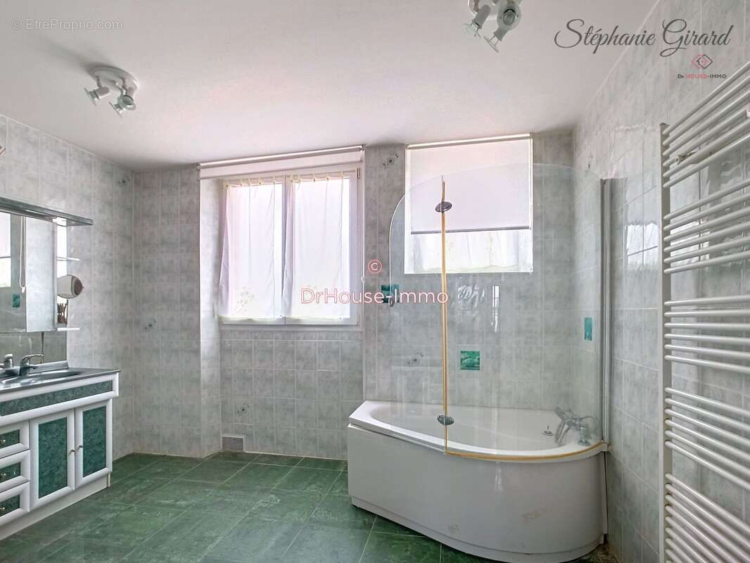 Maison à NEUVILLE-AUX-BOIS