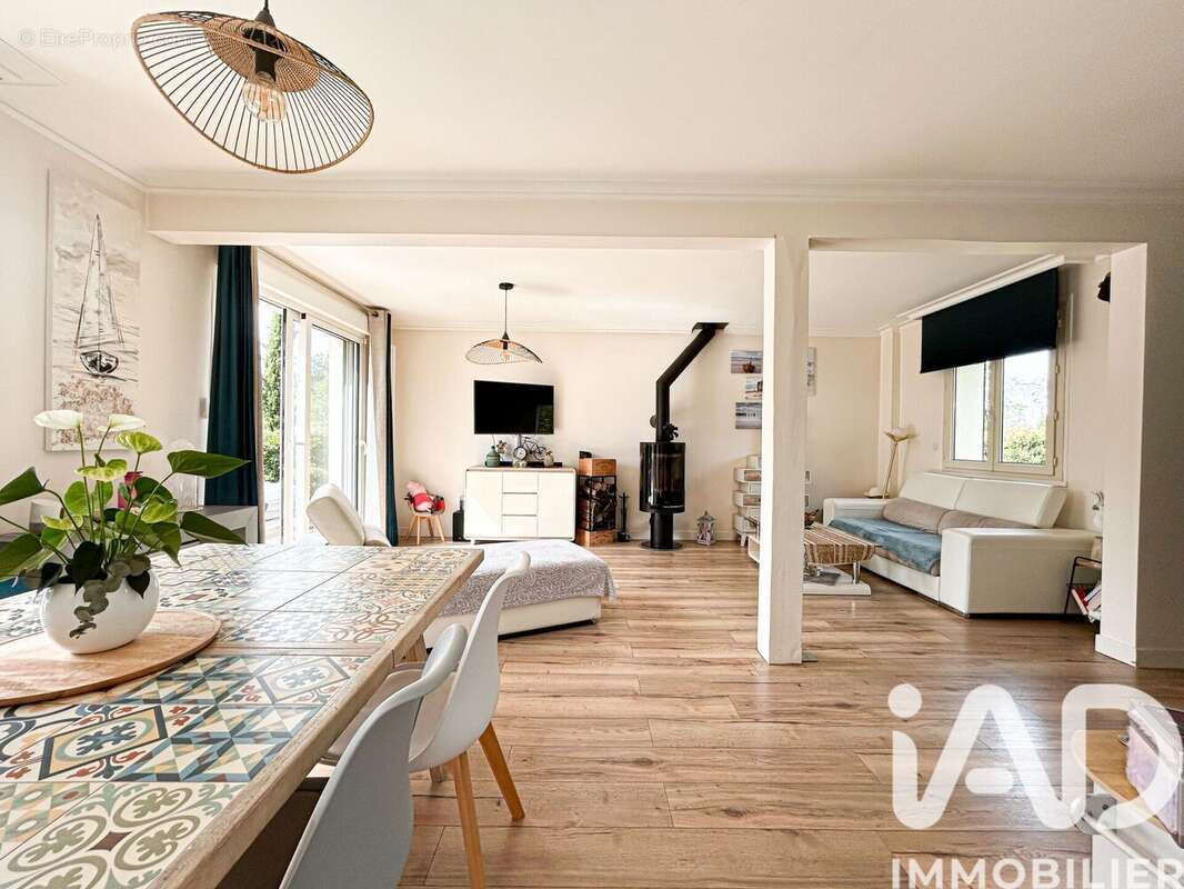Photo 2 - Maison à SAINT-MARTIN-LA-GARENNE