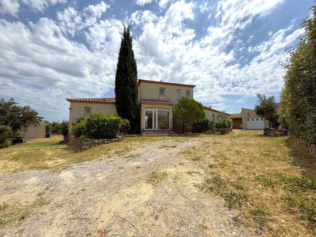 Maison 170 m² à Ouveillan  - photo 2