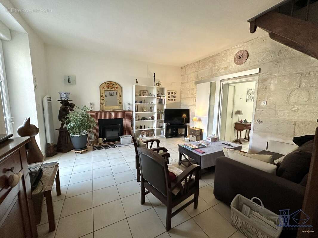 Maison 91 m² à Mortagne-Sur-Gironde  - photo 5