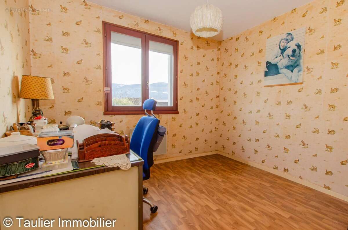 Maison à SAINT-VERAND