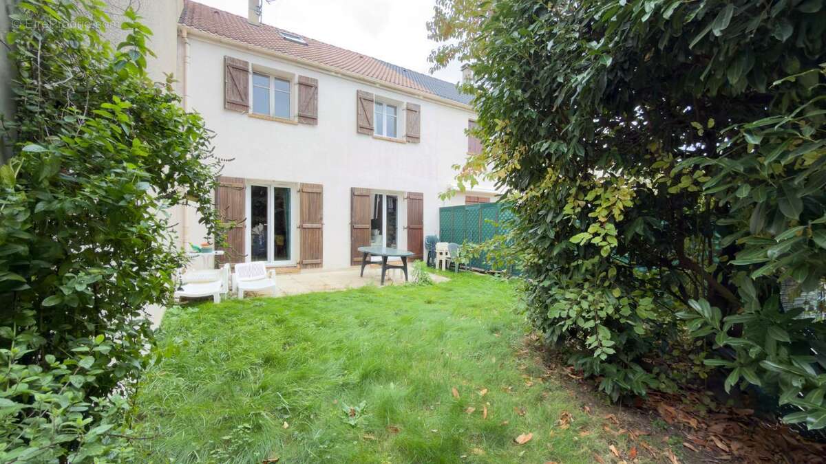 Maison à NEUILLY-PLAISANCE