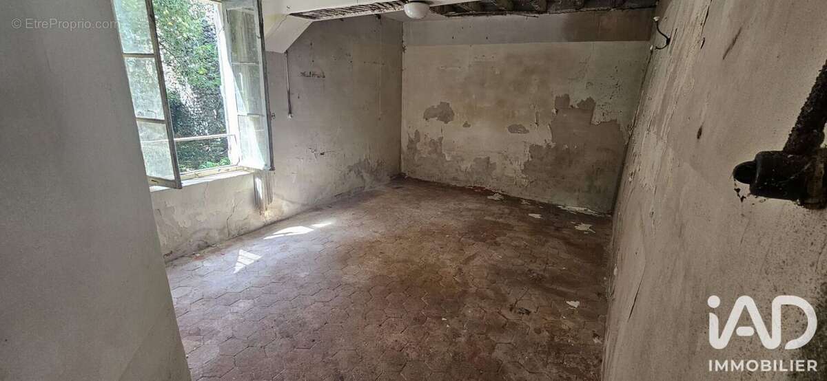 Maison 236 m² à Saint-Leger  - photo 4