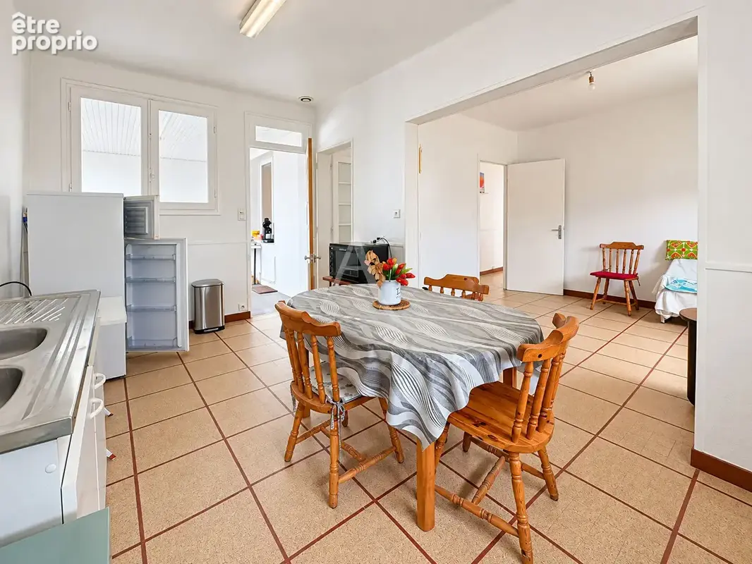 Appartement  3 chambres avec garage et stationnement et terrasse - photo 4