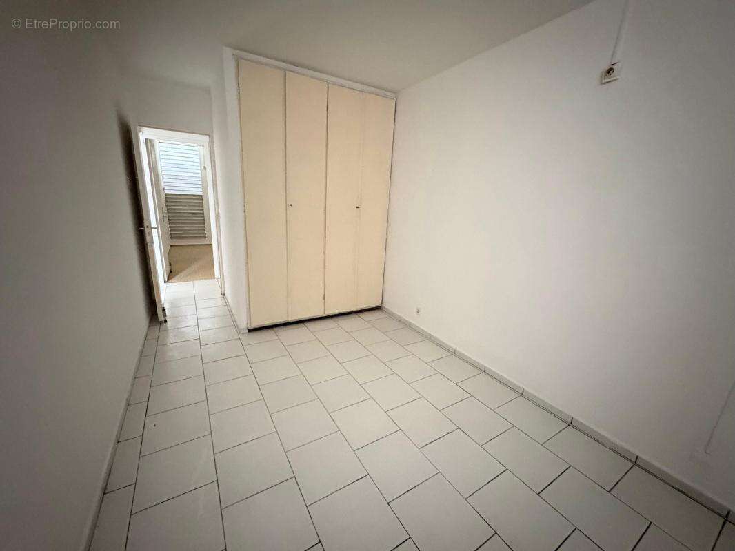 Appartement à LES ABYMES