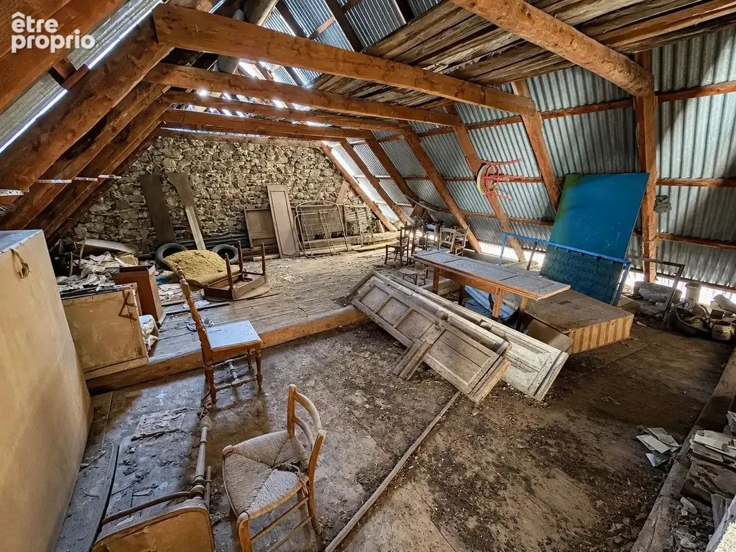 Appartement 3p de 85m²+ Terrasse 7.60m² + 3 caves + Grenier de 57.65m² - photo 5