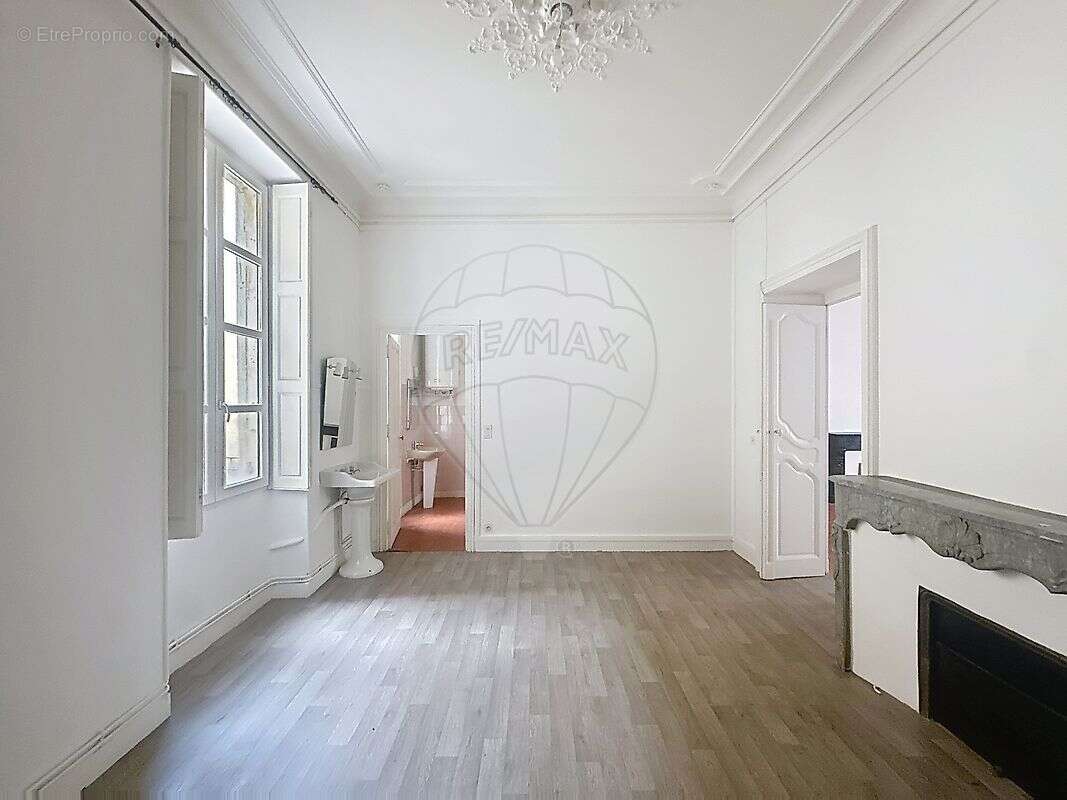 Appartement à NIMES