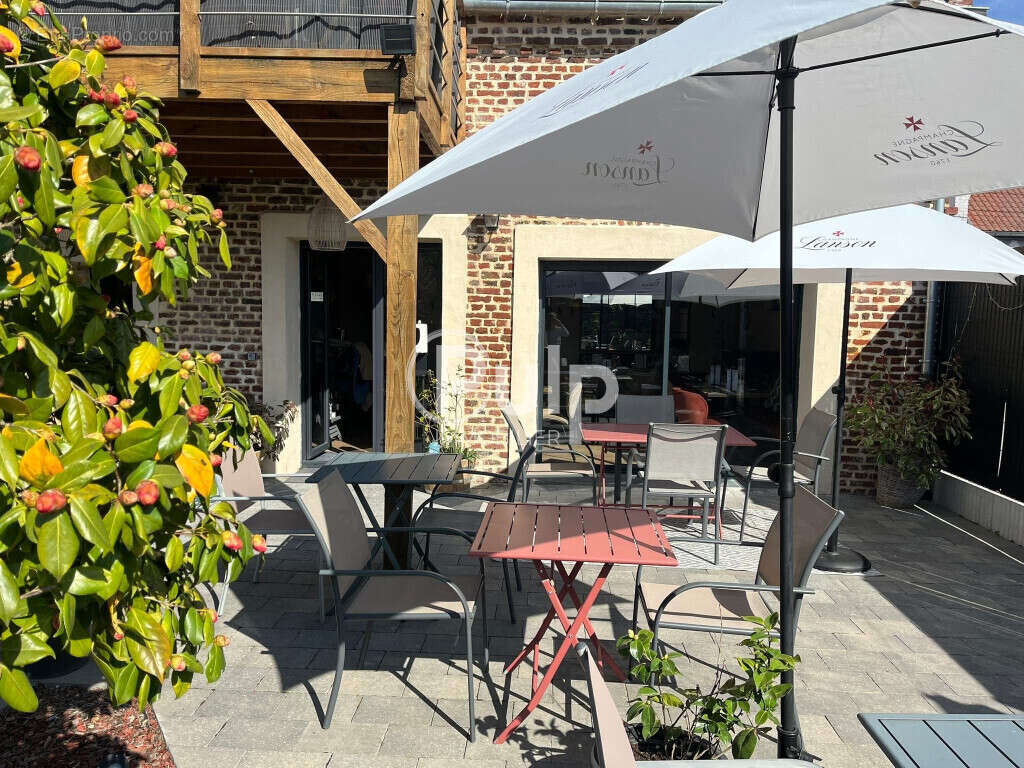 Commerce à FRESNES-LES-MONTAUBAN