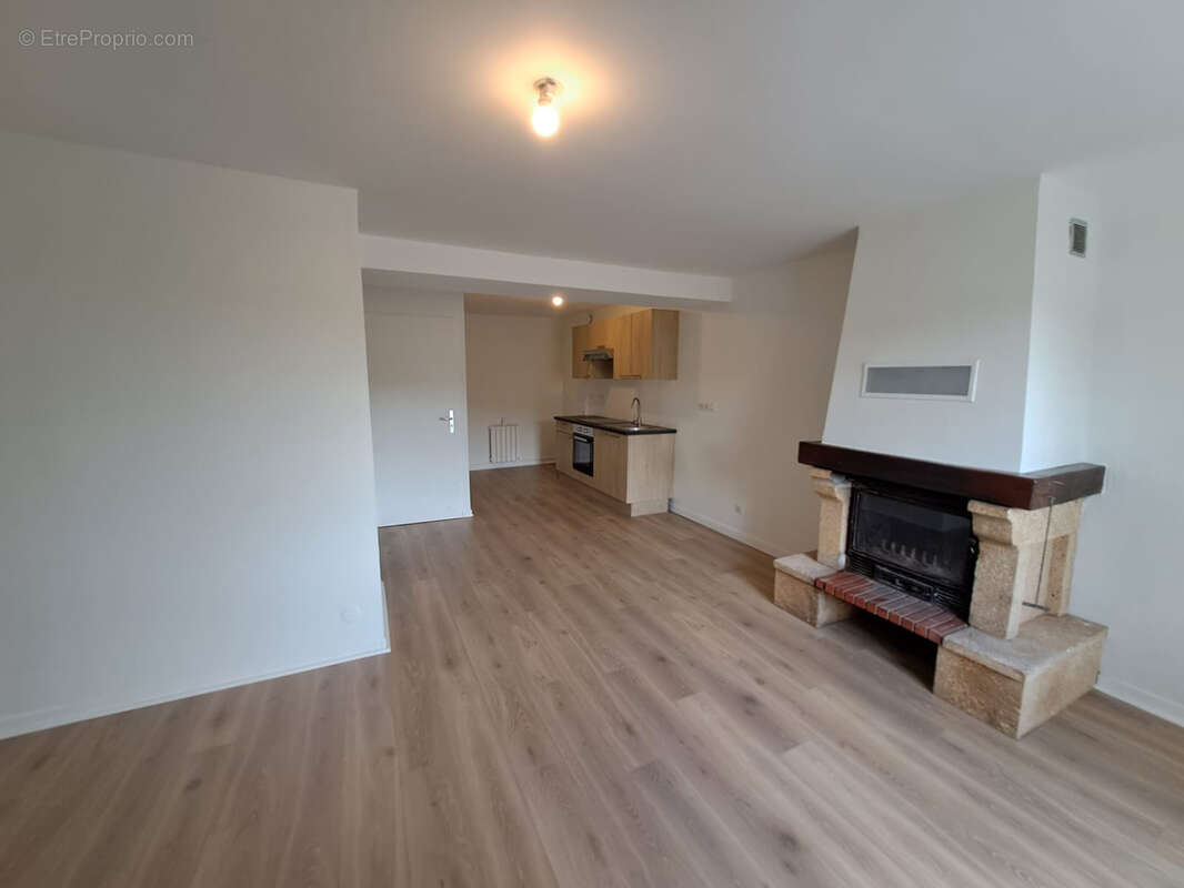 Maison à LE BOIS-D'OINGT