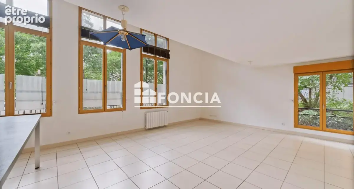 Appartement en Duplex, 3 chambres, Garage - Résidence récente - photo 3