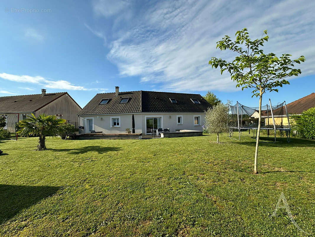 Maison à BERRY-BOUY