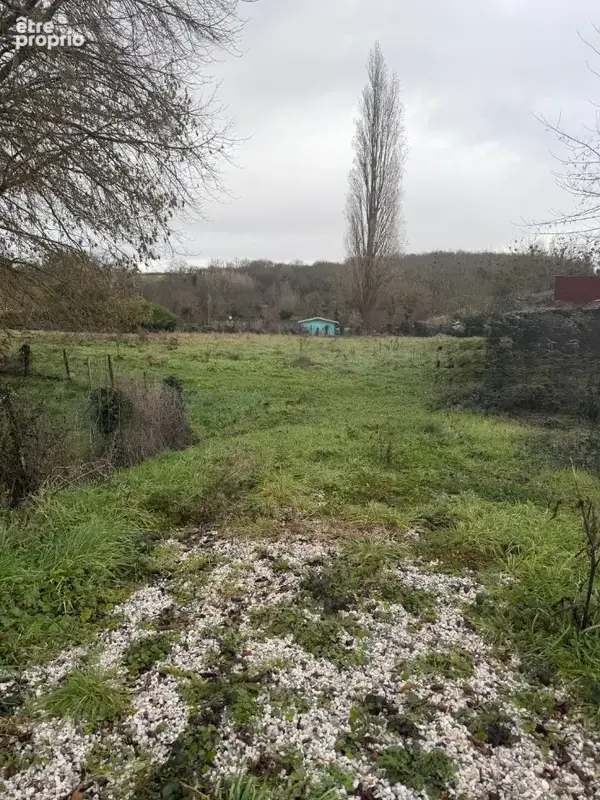 Terrain à BIEUJAC