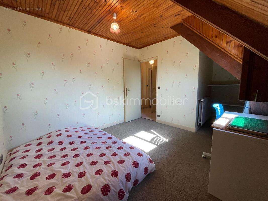 Maison à BRIARRES-SUR-ESSONNE