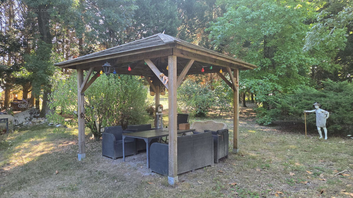 Maison avec grand terrain et dépendances - photo 5