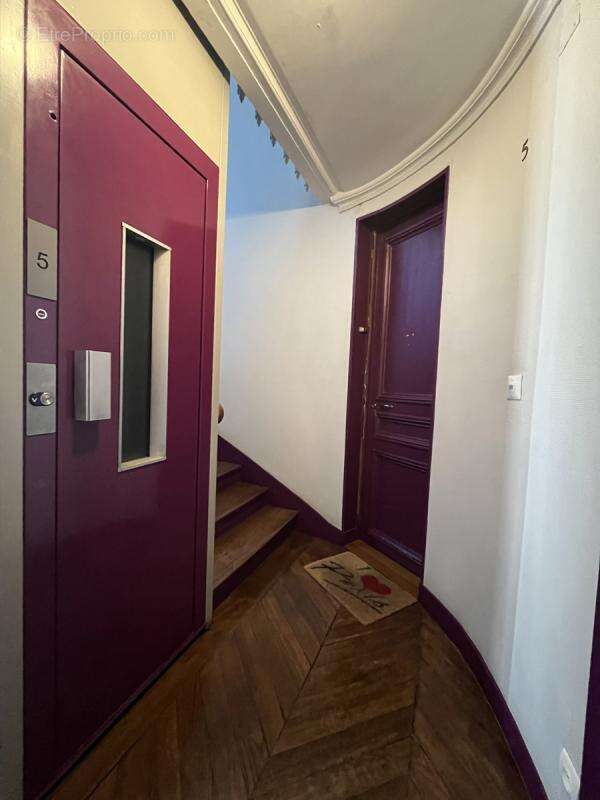 Appartement à PARIS-3E