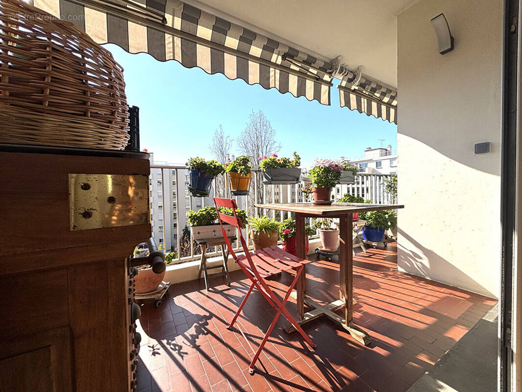 Appartement à LEVALLOIS-PERRET