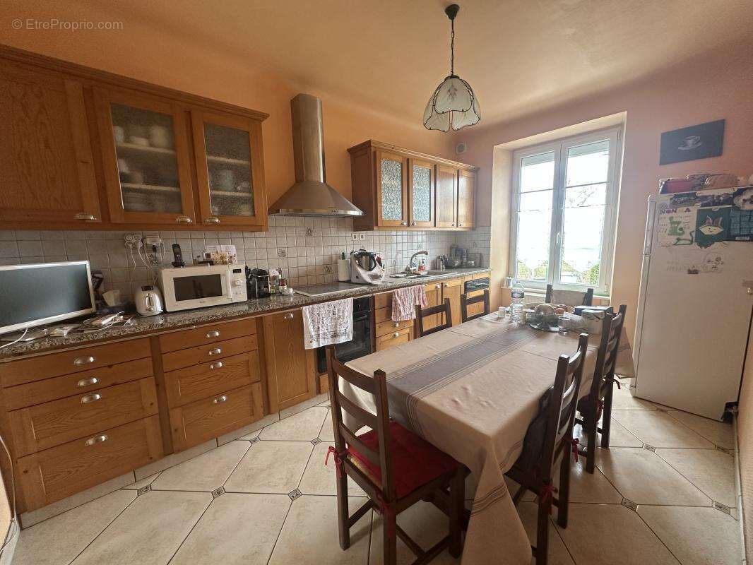 Maison à SAINT-SEVER-CALVADOS