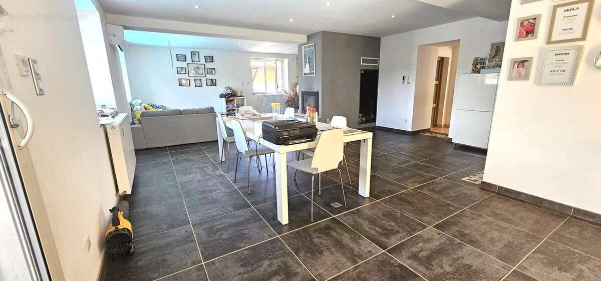 Maison à SAINT-JEAN-LE-VIEUX