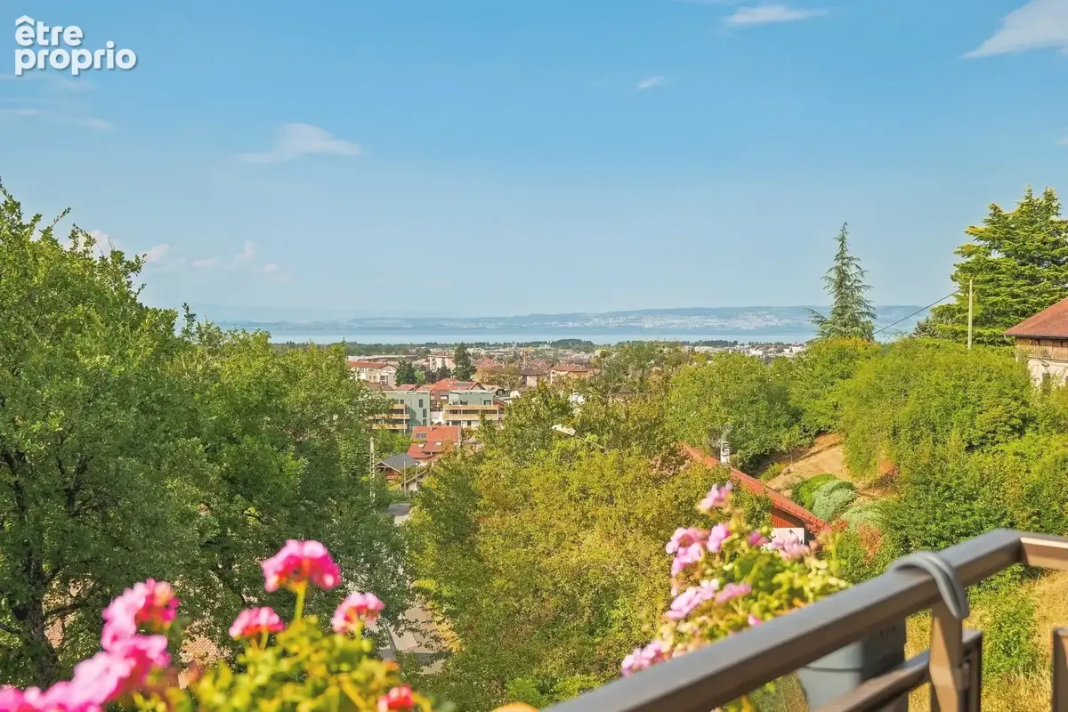 Villa rénovée à Thonon-Les-Bains - Vue Lac - photo 2