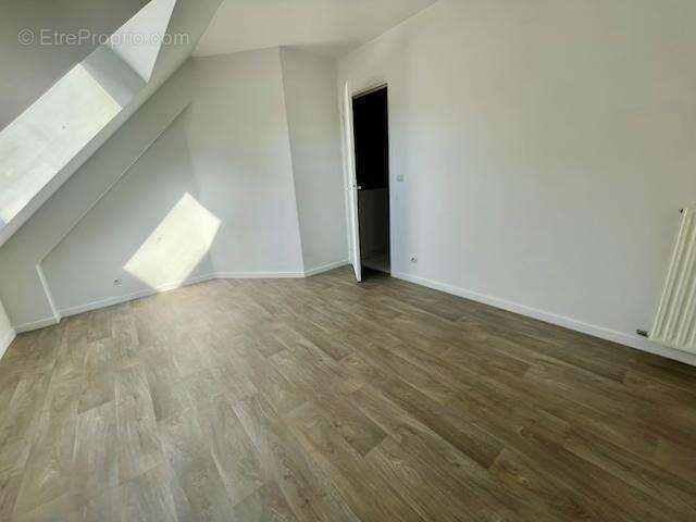 Appartement à SAINT-LEU-D'ESSERENT