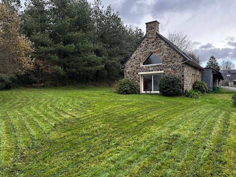 Maison à PONT-DE-BUIS-LES-QUIMERCH