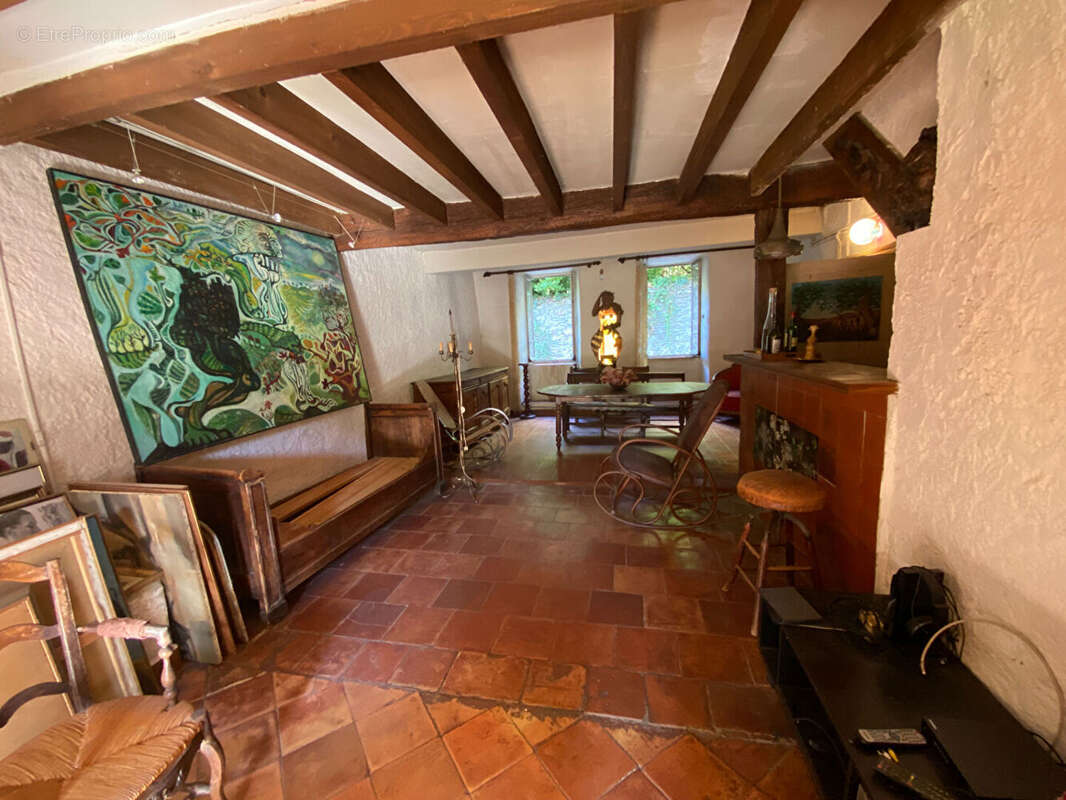 Maison à CENNE-MONESTIES