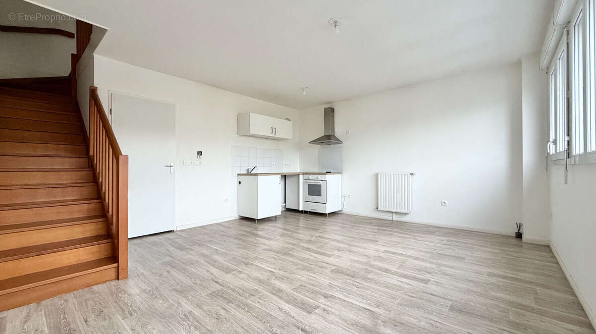 Appartement à CORBEIL-ESSONNES