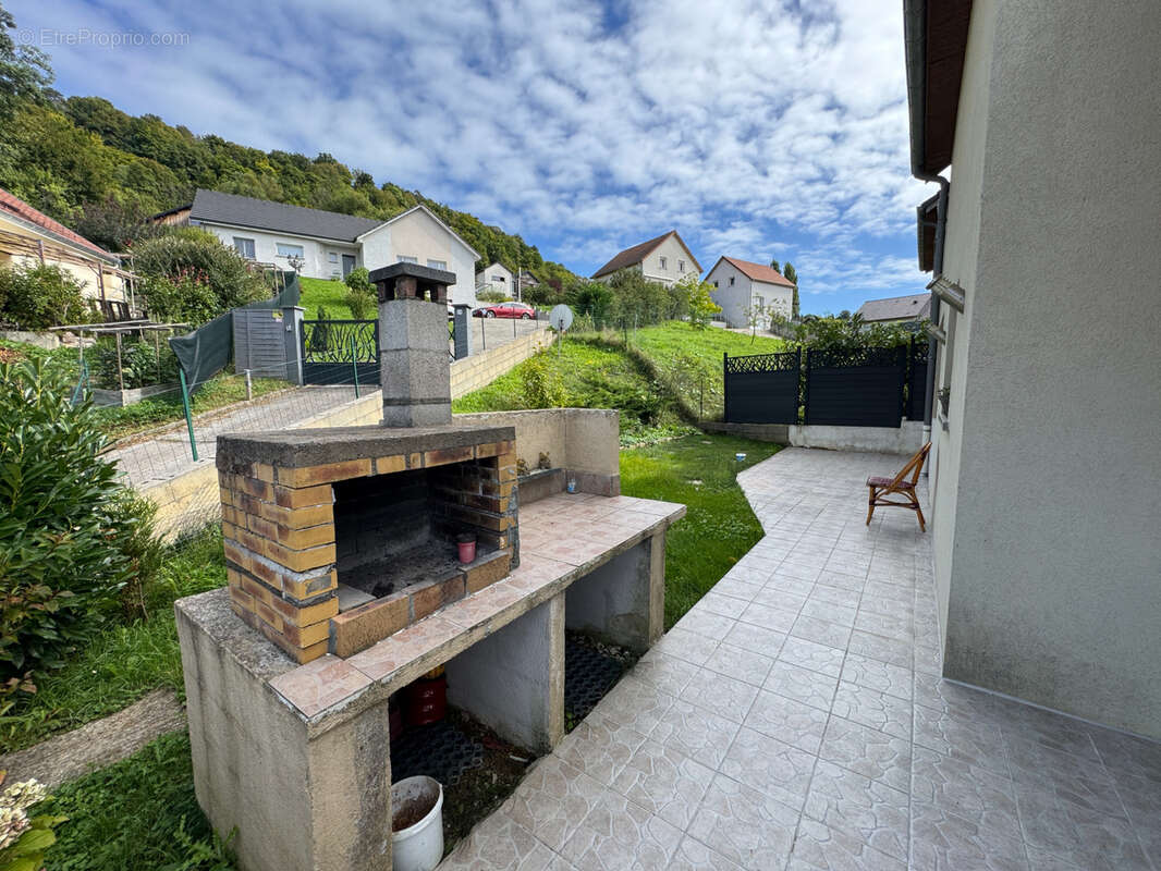 Maison 118 m² à Morre  - photo 7