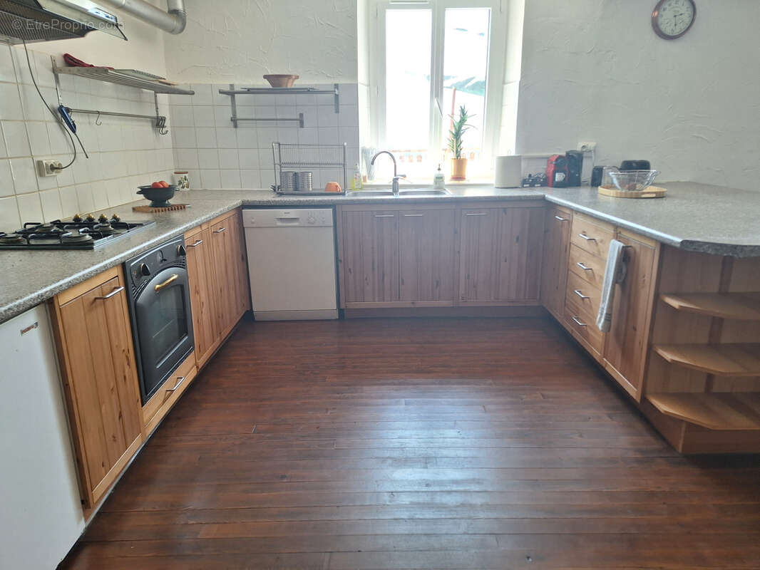Grande maison de village - photo 2