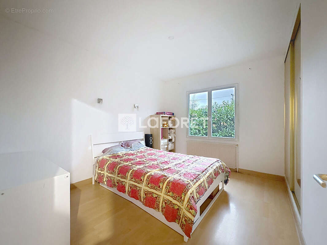 Maison Pessac 5 pièce(s) 100m2 - photo 8