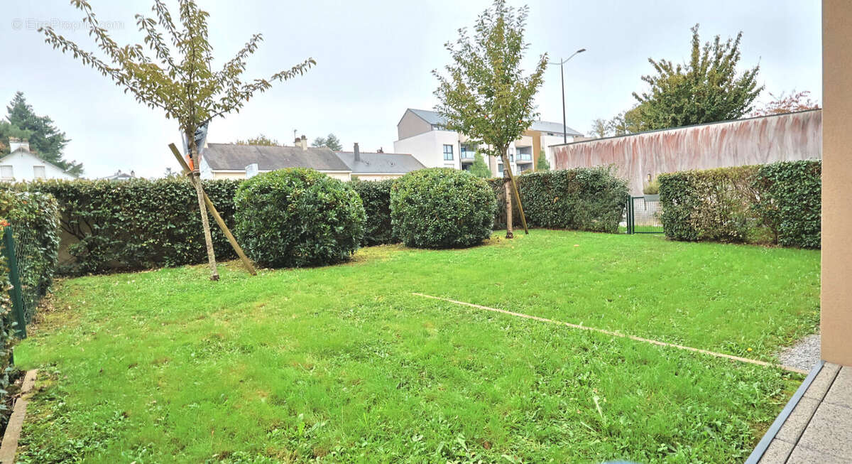 Grand T2  de 59m² récent avec jardin - Secteur Facultés/Hippodrome - photo 5