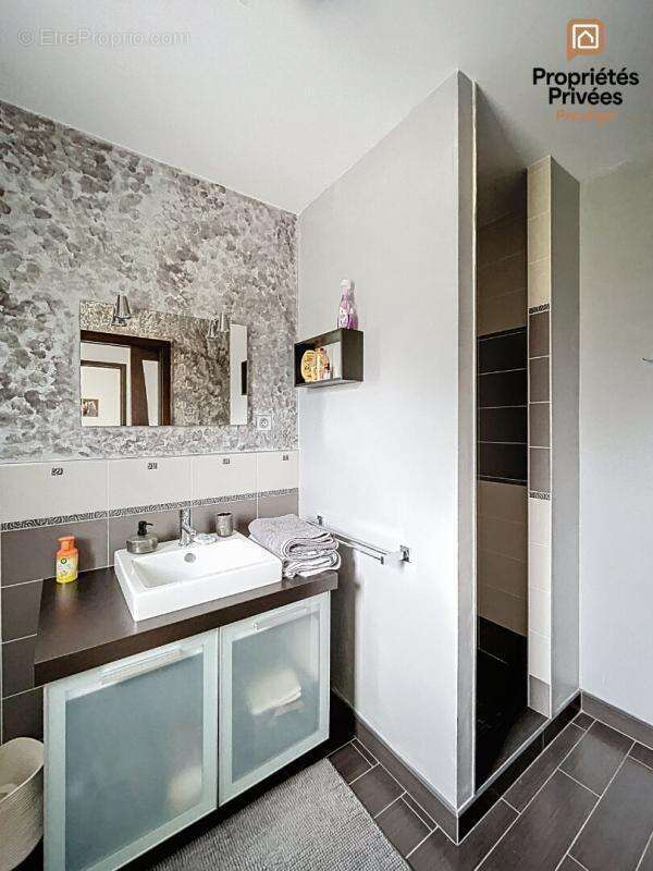 Maison à SAINT-MAXIMIN-LA-SAINTE-BAUME