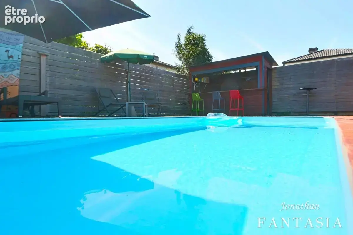 LA MAXE – Maison familiale de 230 m² au sol avec piscine chauffée et généreux espaces extérieurs - photo 2