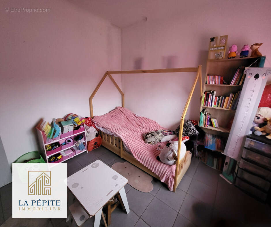 Maison à AULNOYE-AYMERIES