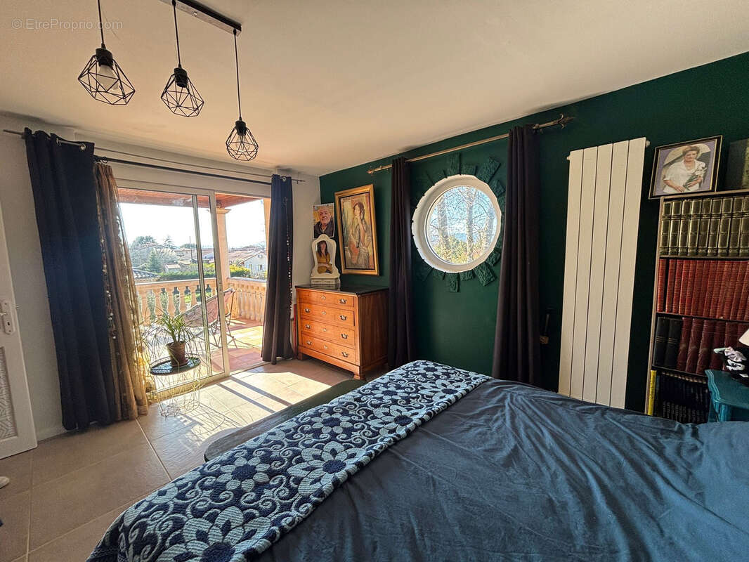 Maison à LIVRON-SUR-DROME