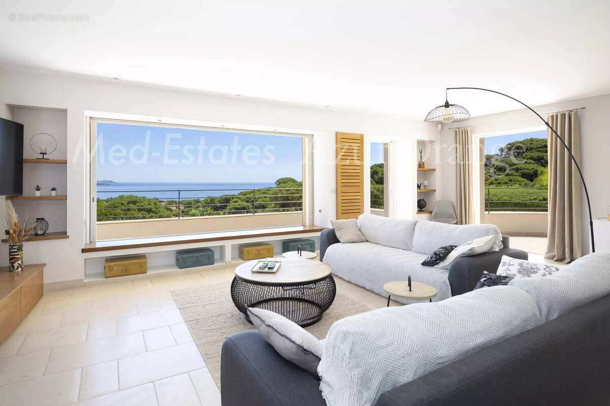 Rare - Sainte-Maxime - Villa vue mer panoramique  - 5 chambres - photo 2
