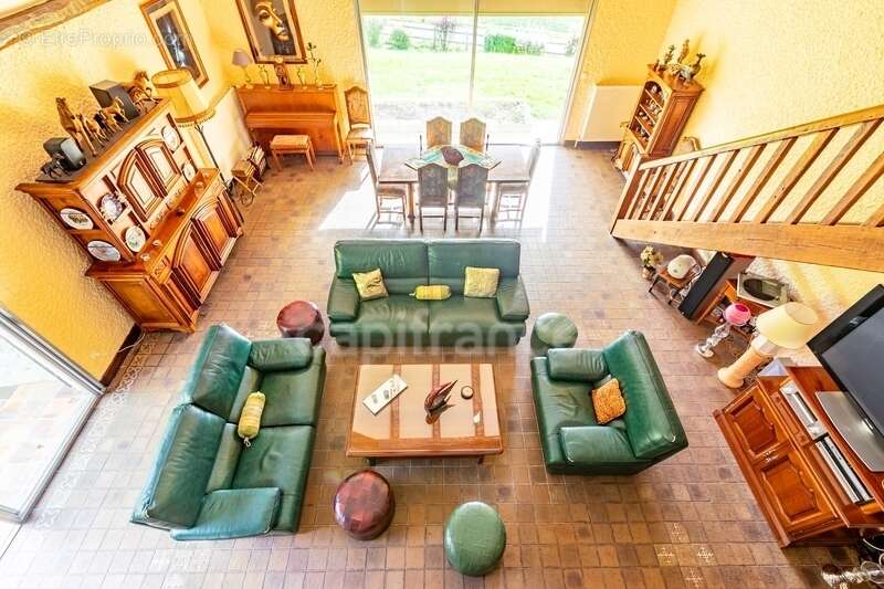 Maison à CHEZY-SUR-MARNE