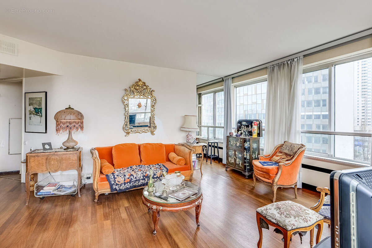 Appartement à PARIS-15E