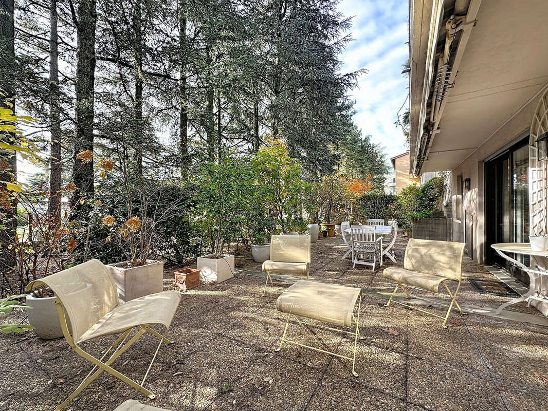 Appartement à CRAPONNE