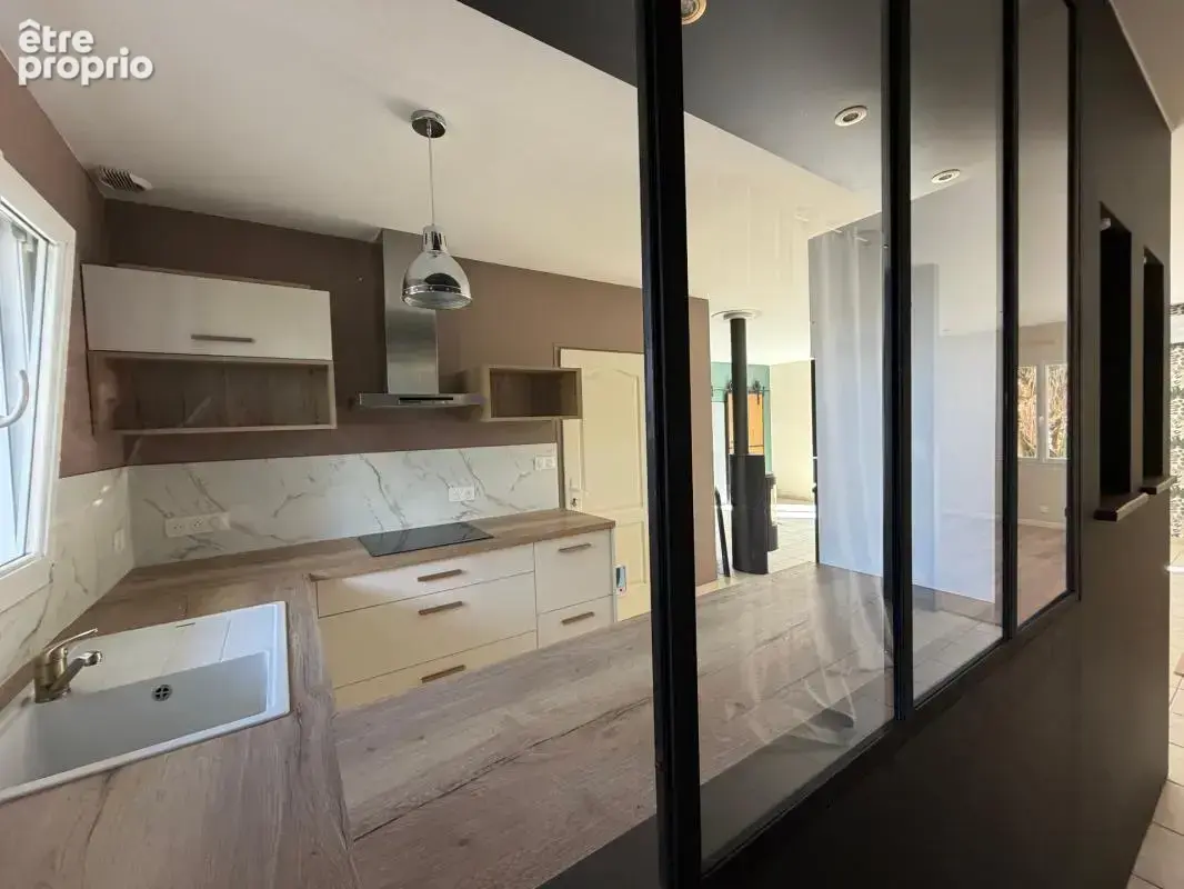 Corpe (85) calme absolu villa 2009 plain pied grand confort avec piscine double garage sur 1068m² clos - photo 6