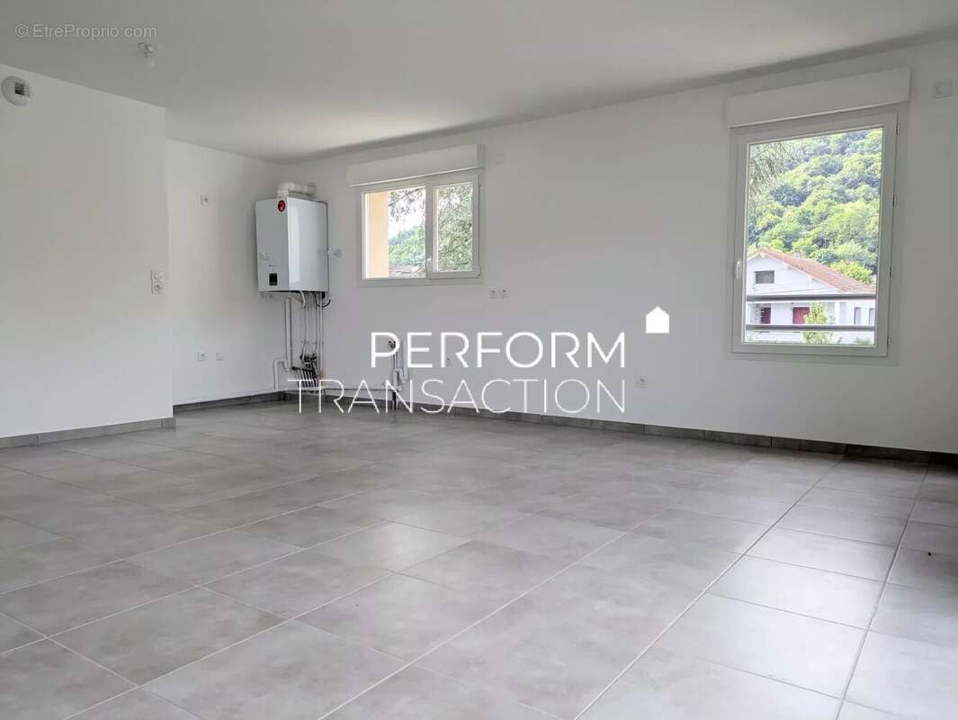 Appartement à ECHIROLLES